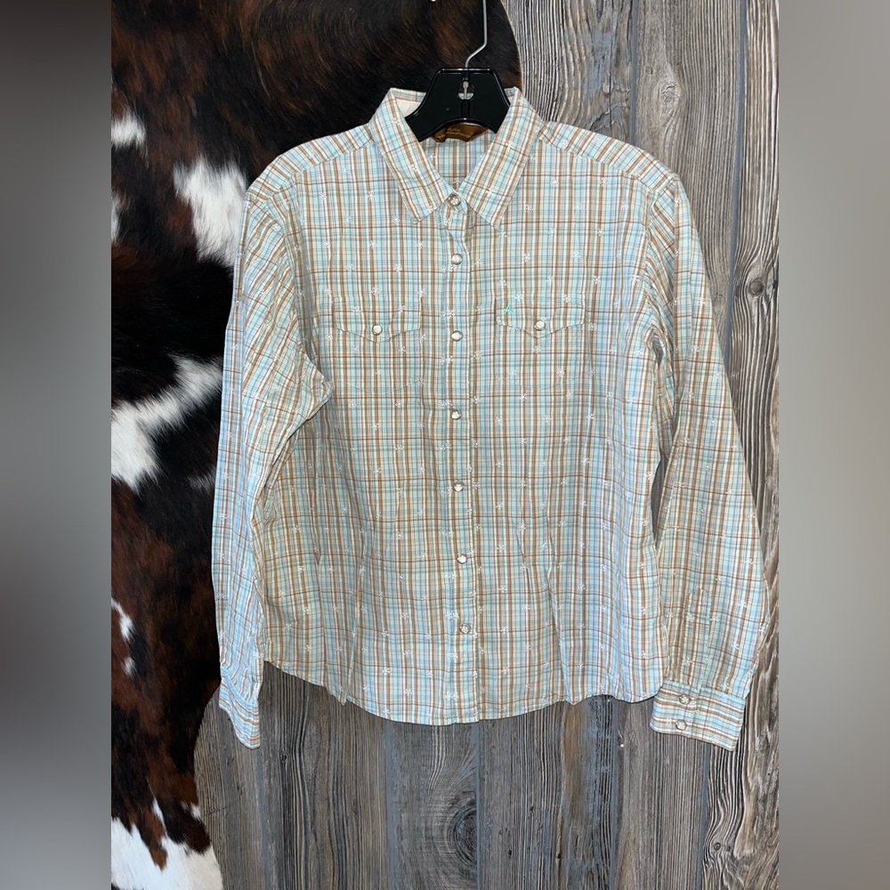 Aura by wrangler girls size large pearl snap western shirt